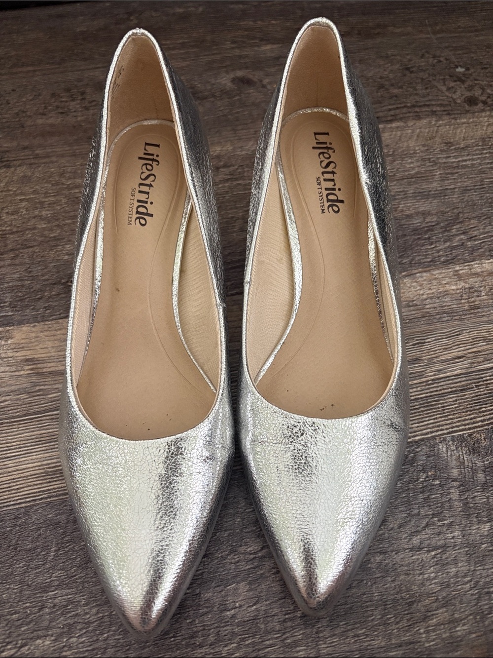 Life Stride Metallic Silver Pointed 2 inch heels